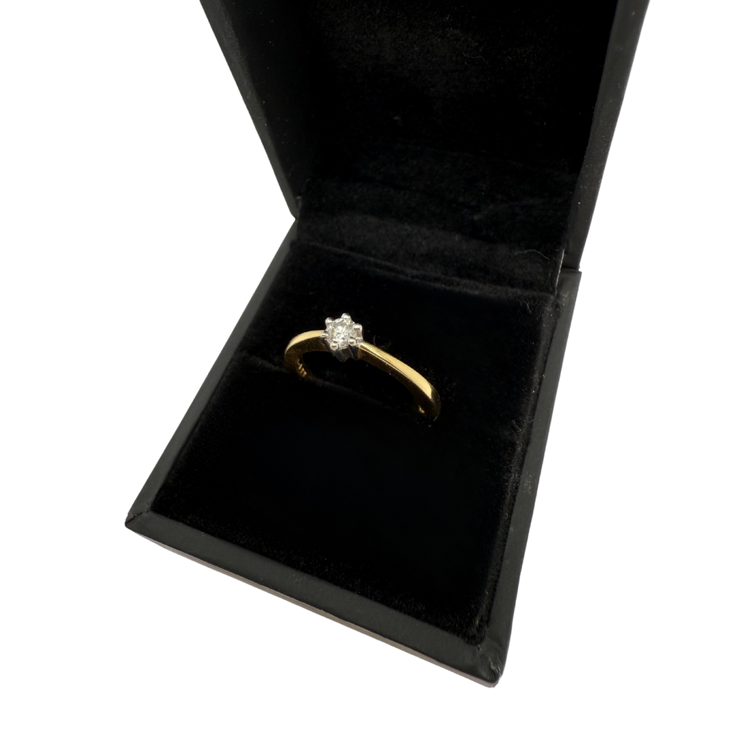 18ct Gold Diamond Solitaire Ring – 0.117ct